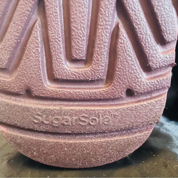 UGG Sequin Ankle Boots Burgundy With Plush Lining & Rubber Soles WMS SZ 10 NEW - Picture 7 of 14